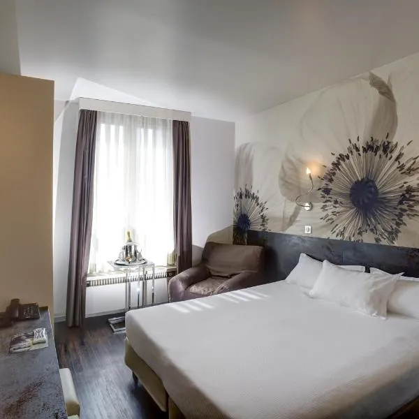 Hotel Vivaldi – hotel w mieście Puteaux