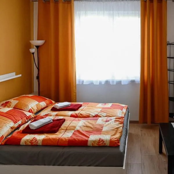 Apartman Pollux, hotel in Nesvady