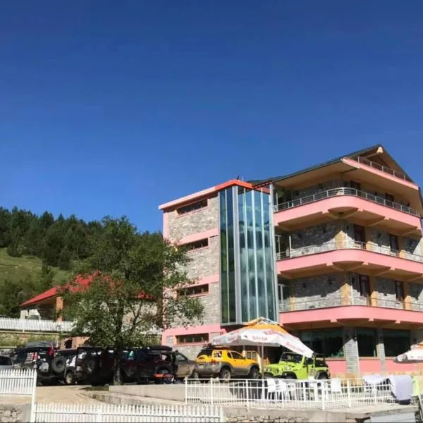 LURA Hotel, hotel v destinaci Fushë-Lurë