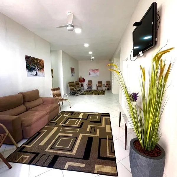 Hostel São João, hotel in Araçariguama