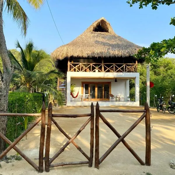 Cabaña CasaMar Angelica, hotel sa El Puertón
