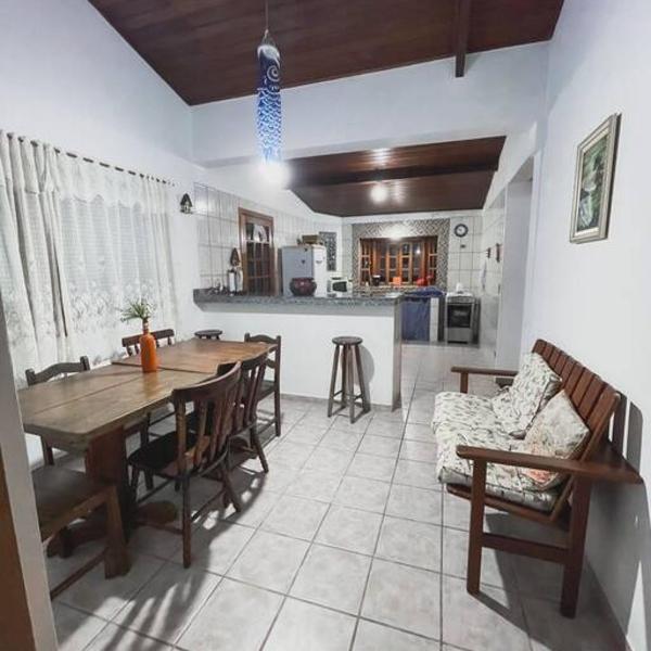 Casinha charmosa em condomínio, com piscina e muita natureza - Foto 5