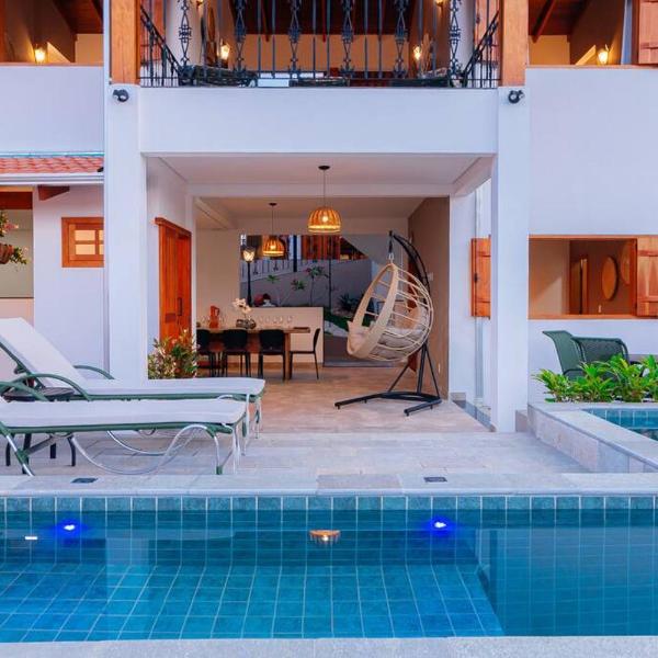 Solar da Matutina- Centro Histórico a 4 min da Rua do Lazer- Casa nova com piscina e vista maravilhosa