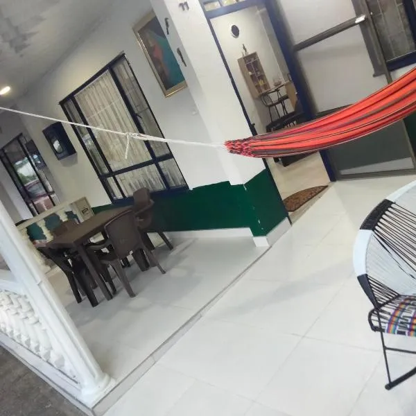 Casa en Alquiler Tipo Campestre en Conjunto Residencial - FLANDES TOLIMA, khách sạn ở Flandes