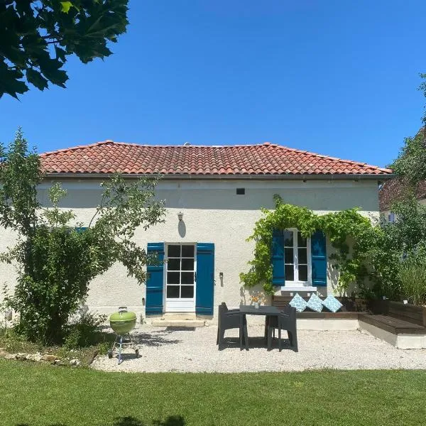 Le Moulin du Clapier La Banette – hotel w mieście Sorges