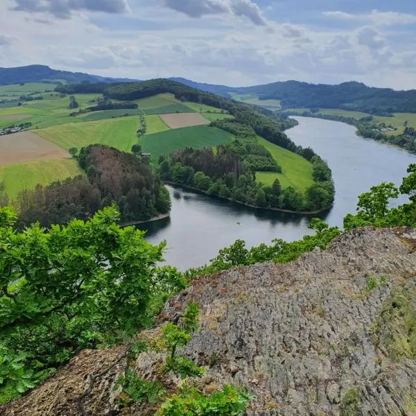 Urlaub mit der ganzen Familie im Ferienhaus in der Natur, hotel in Diemelsee