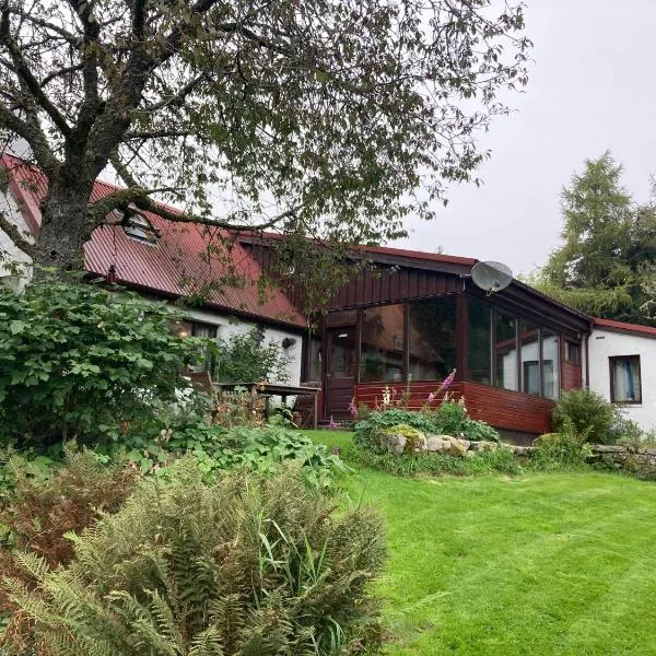 Invercassley cottage, hotel in Overscaig