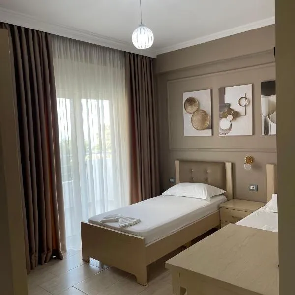 Durmishi Rooms & Apartments & Beach, hotell sihtkohas Sarandë