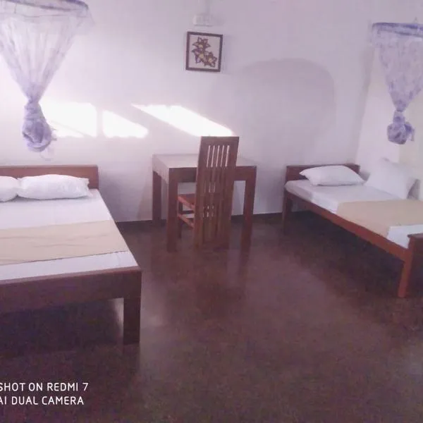 Leisure Home Human Care Center: Gonawala şehrinde bir otel