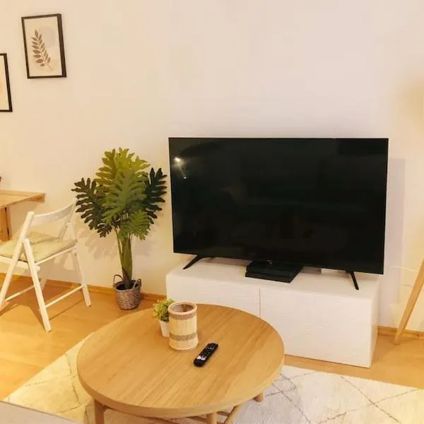 Modernes Apartment mit Küche, Parkplatz, WLAN - Nähe Schwäbisch Gmünd，Waldstetten的飯店