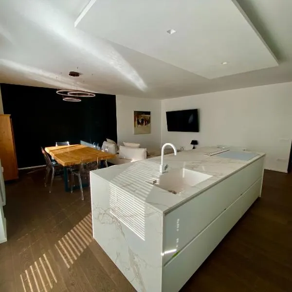 Casa Perini - Luxury Apartment, hotel in Trento