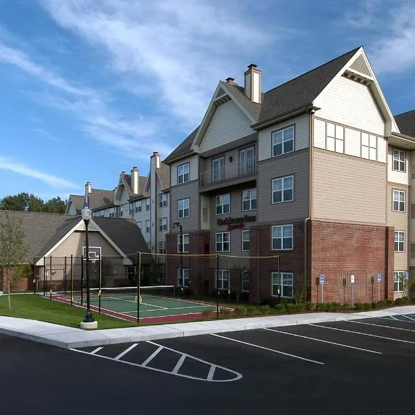 Residence Inn by Marriott Saratoga Springs, хотел в Саратога Спрингс