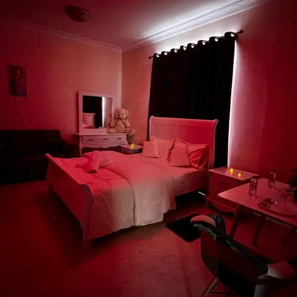Blisspot Vacation Home, hotel v destinaci Al Ajn