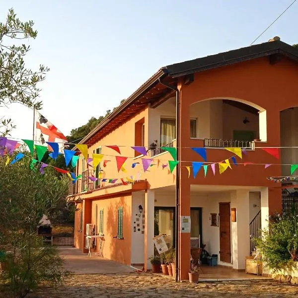 B&B PIBITZOI, hotel em Nurallào