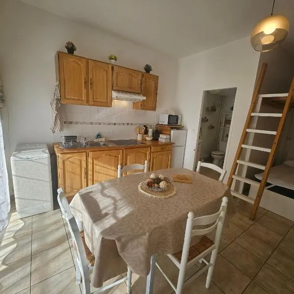 L'Escale Campanoise, hotel v destinaci Campan