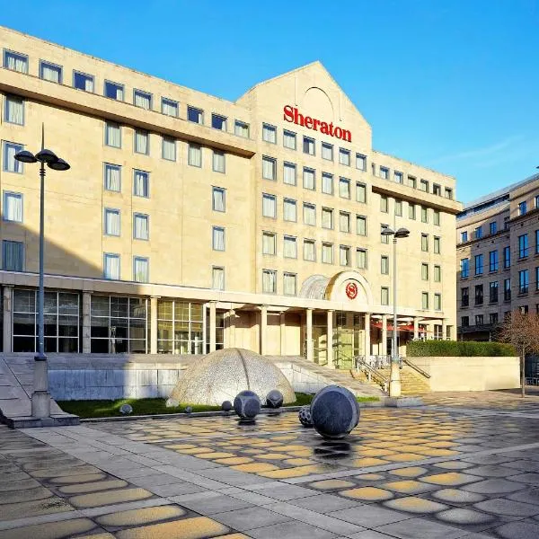 Sheraton Grand Hotel & Spa, khách sạn ở Millerhill