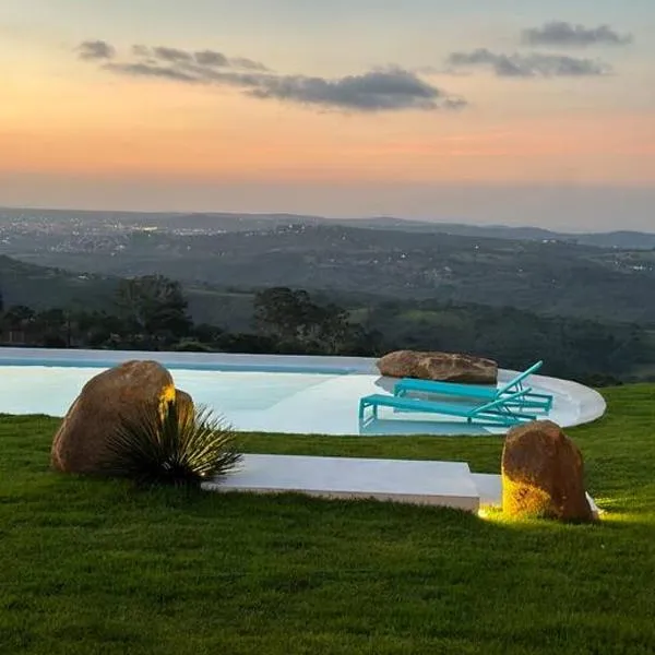 Casa Pedra da Lua, uma casa para contemplar o agreste., hotel v destinaci Gravatá
