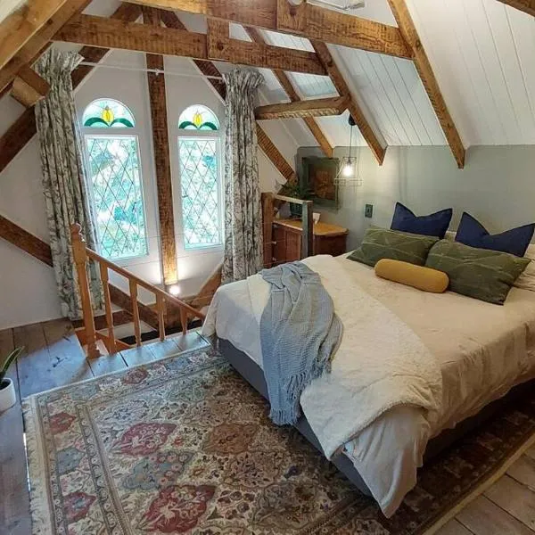 Lacebark Cottage, hotel di Hilton