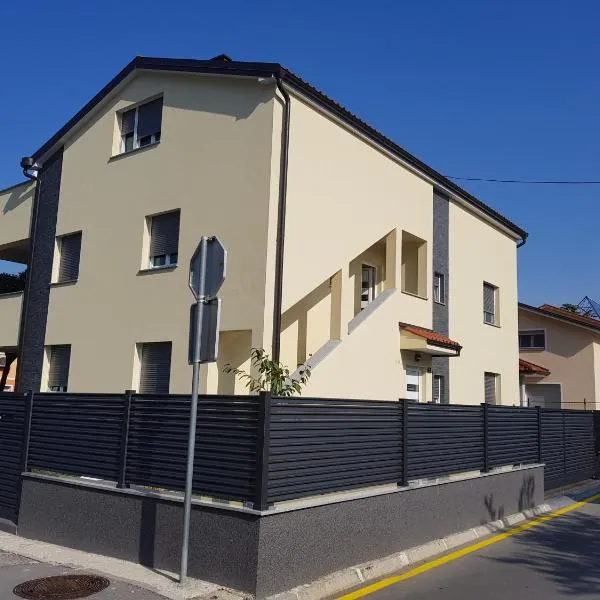 ApartIzola, hotel di Izola