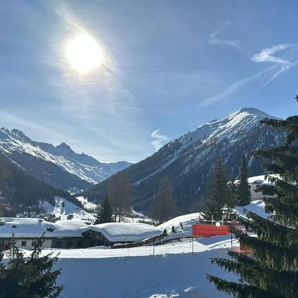 Chalet Studio - Top Ausstattung - beste Lage Davos, hotel v destinaci Davos