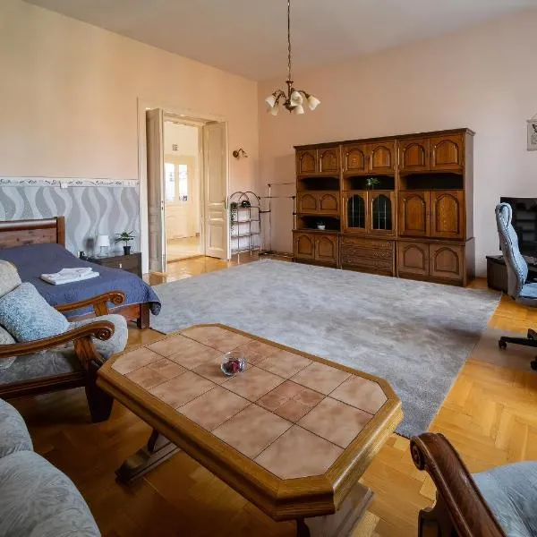 Tomka Apartman, hotel in Szeged