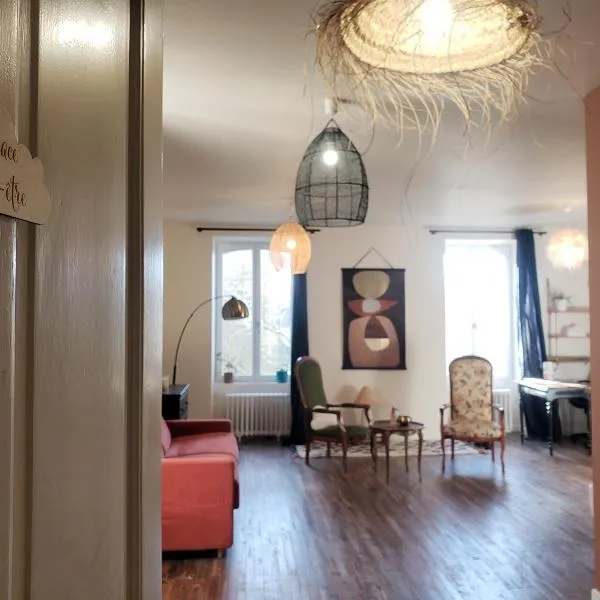 Studio avec sauna, hotel u gradu 'Guéméné-sur-Scorff'