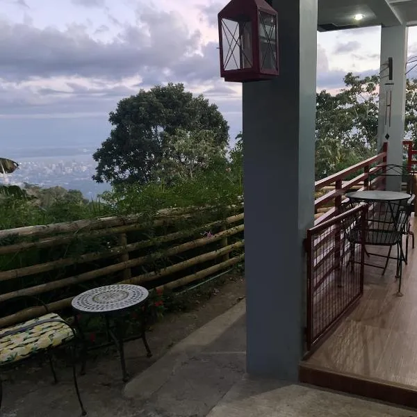Anza Cabin at Threesome Cafe, hotel v destinaci Cebu City