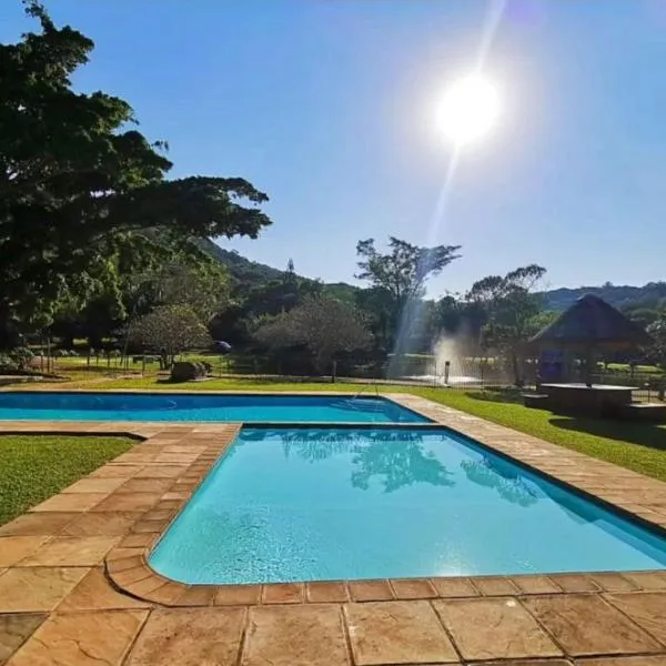 Apt 26 Eden Wilds Umtamvuna Getaway, hotel v destinaci Port Edward