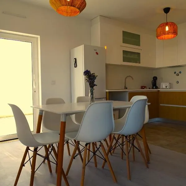 CASA DO TOMILHO by Stay in Alentejo, hotel v destinaci Vila Nova de Milfontes
