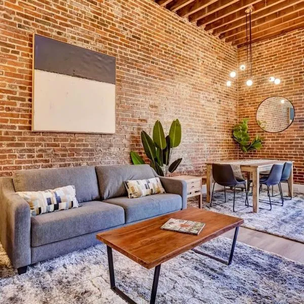 West End Loft - Downtown 5 min walk to River St, khách sạn ở Savannah