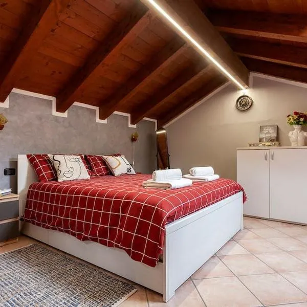 Alex Haus – hotel w mieście Somma Lombardo