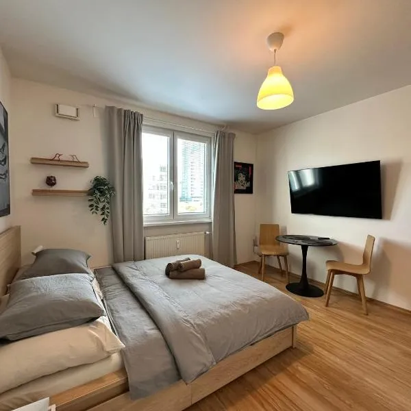 Cozy studio apartment in the wider center, מלון בNivy