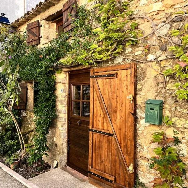 La Maison De Blanche Neige, hotel v destinaci Assignan