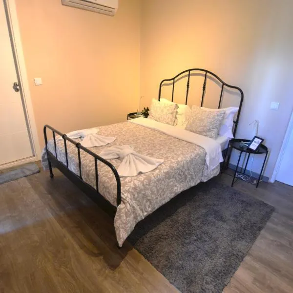 Suites DP Setúbal、セトゥーバルのホテル