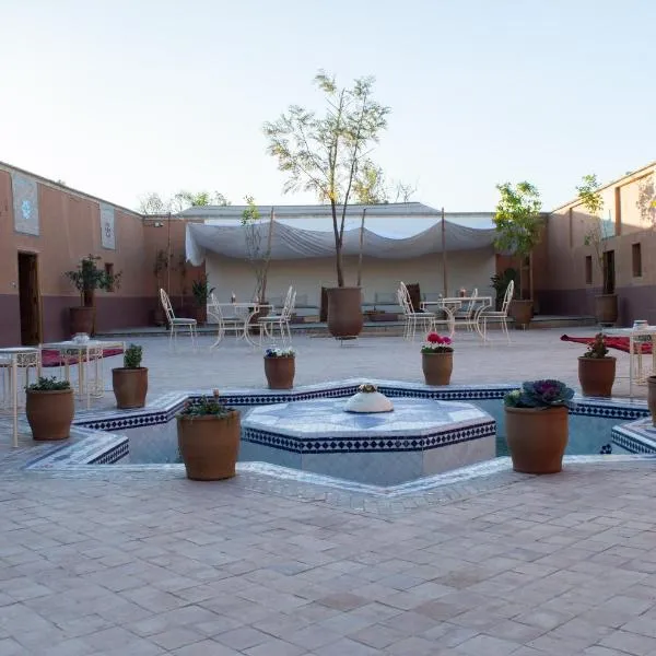 Ferme D'hôte Zomorroda, hotel sa Oulad Sidi Cheïkh