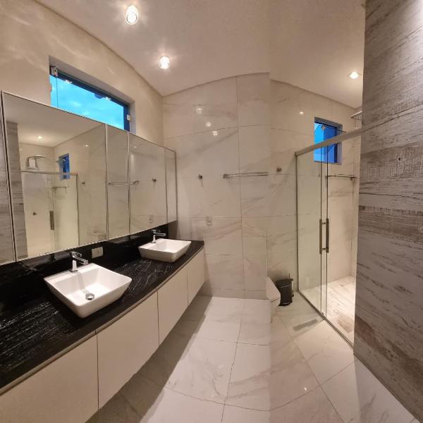 Casa de alto padrão com piscina - Foto 3
