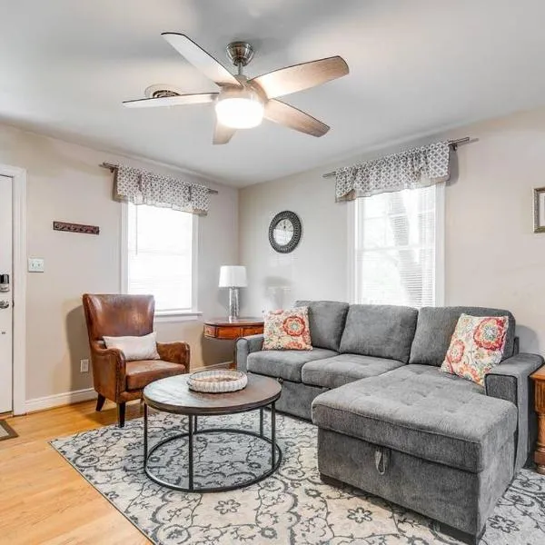 LG Central location FREE parking fenced yard FIRE-PIT, hotel in Richmond