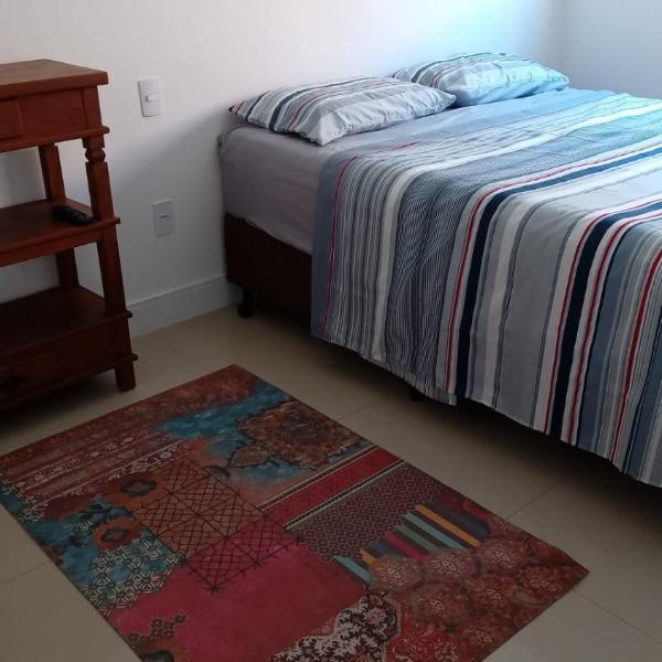 Apto na praia de Palmas, climatizado, com piscina, próximo ao mar e com jardim privativo - Foto 2