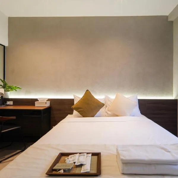 C'HOUSE Bangkok, hotell i Pom Prap