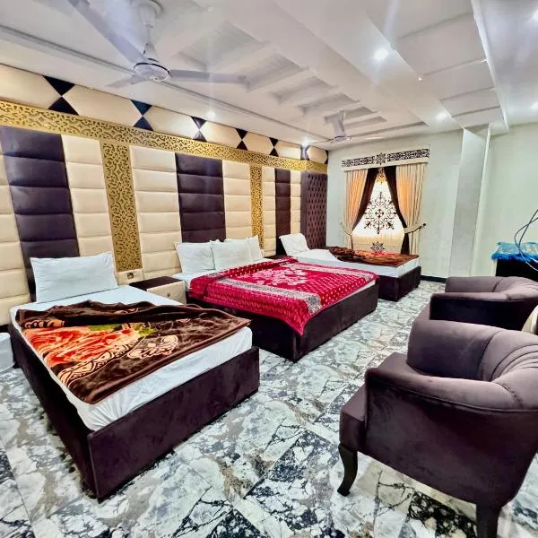 Royal Blue inn Hotel, готель у місті Dheri Qila