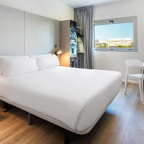 B&B HOTEL Valencia Aeropuerto, hotel Paternában