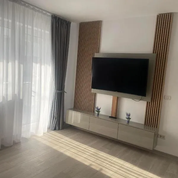 Luxury Apartment, hotel di Udeni-Zăvoi