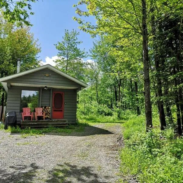 Chalet Chic Shack - Un endroit paisible, hotel v destinaci Frampton