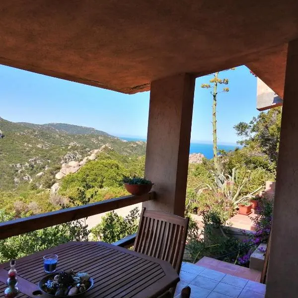 Villetta Via Li Cossi, khách sạn ở Costa Paradiso