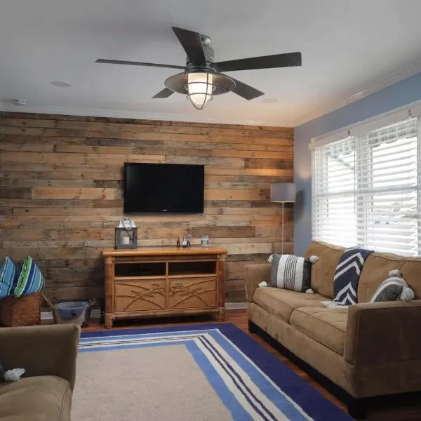 Island Time- beautifully renovated bay view home, hotel di Seaside Heights