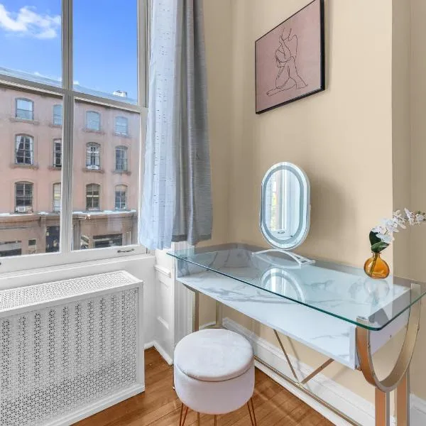 Charming 2Bd in Brooklyn Heights, hotel v destinaci Brooklyn