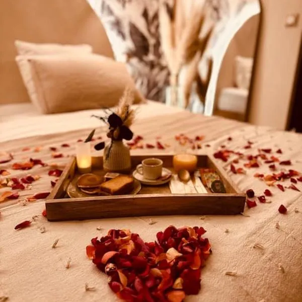LoveRoom, La suite de l’extase, hotel v destinácii Puget-sur Argens
