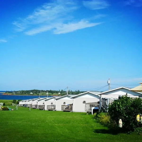 Blue Crest Cottages: North Rustico şehrinde bir otel