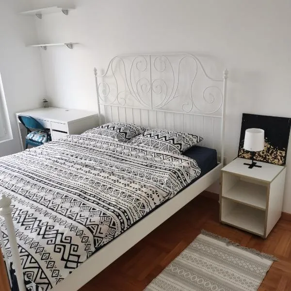 Dina's Place, hotel v destinaci Podgorica