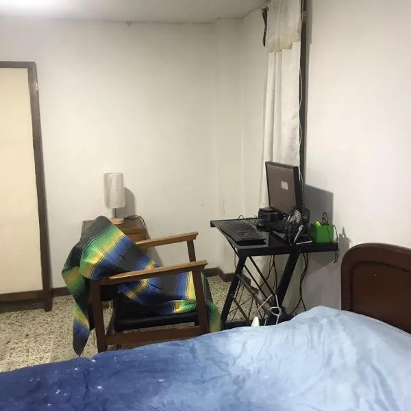 CASA EN EL QUINDÍO, hotel in Armenia